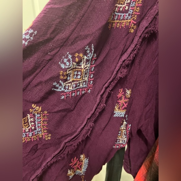 Like New Free People Retired Limited Release Burgundy/Purple Embroidered Top! - Picture 9 of 9